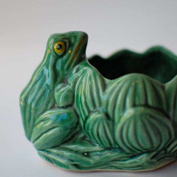 McCoy Frog Lotus Planter Vintage Art Pottery 1940s Green