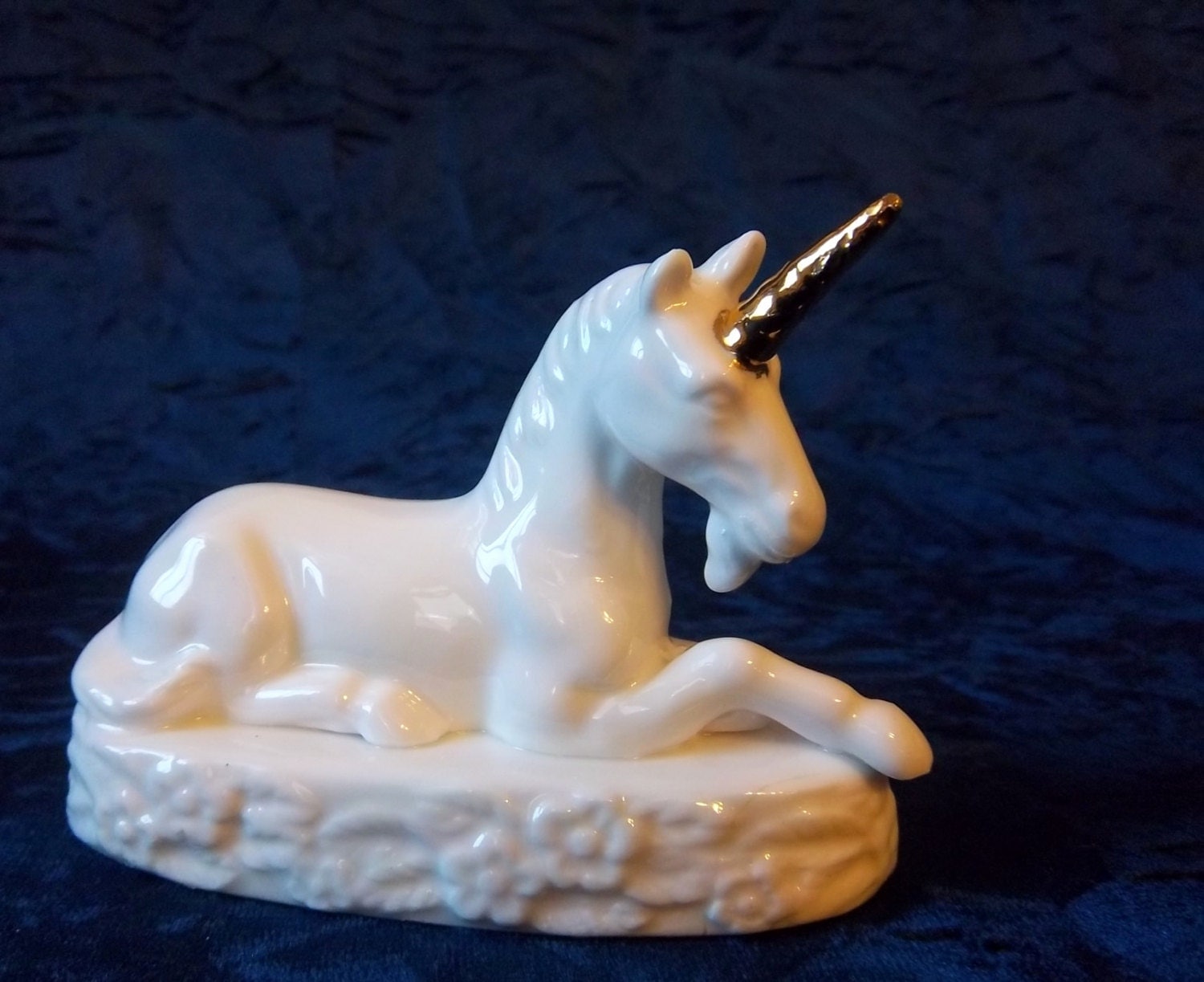 Lovely Golden Unicorn by DayJahView on Etsy