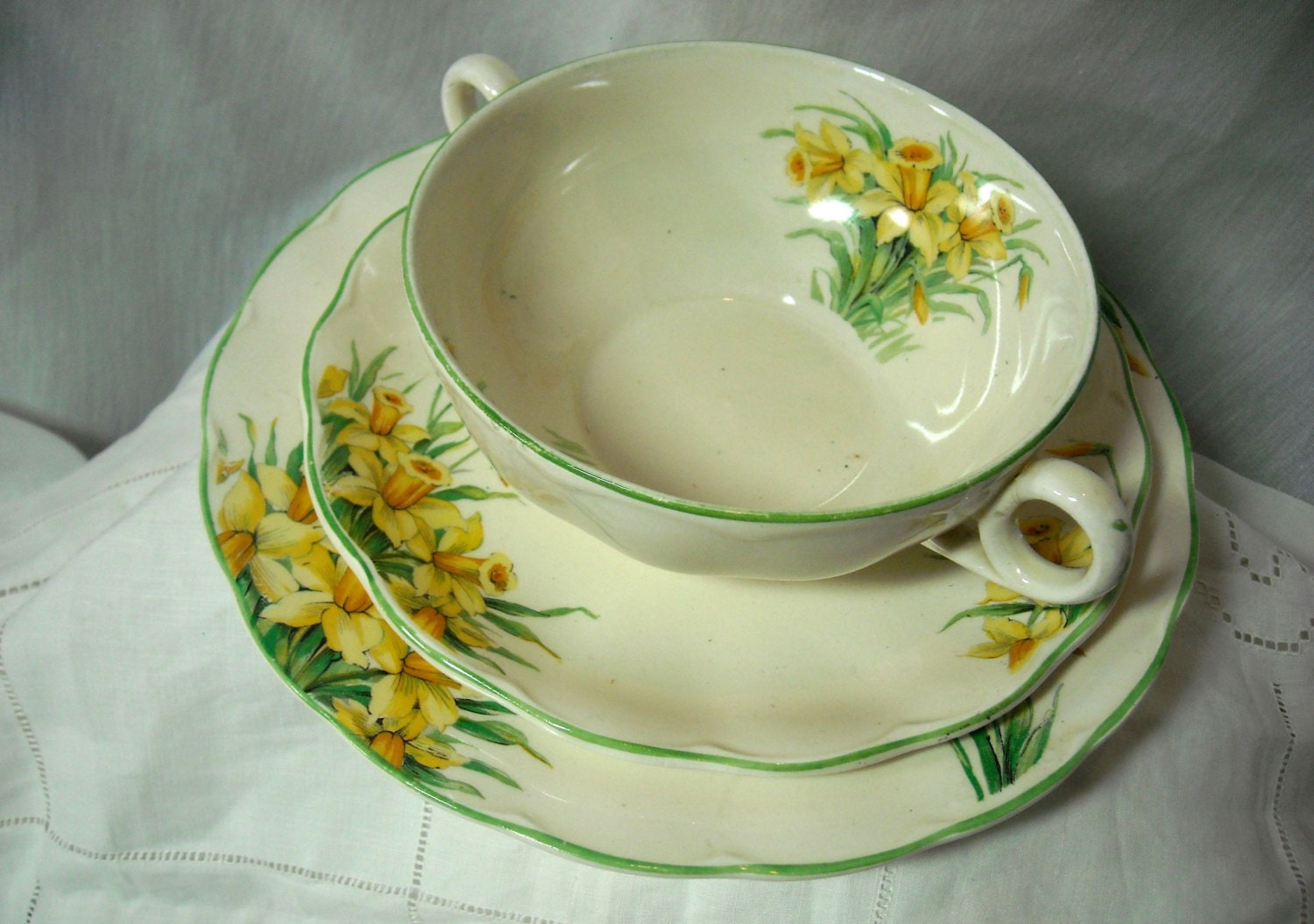 Vintage Grindley England China Trio Creampetal Daffodil