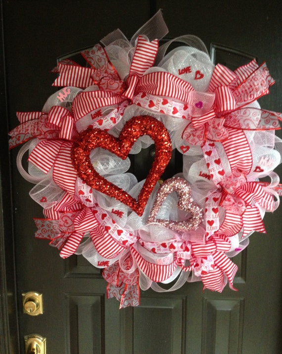 Items similar to XL Valentine hearts deco mesh wreath on Etsy