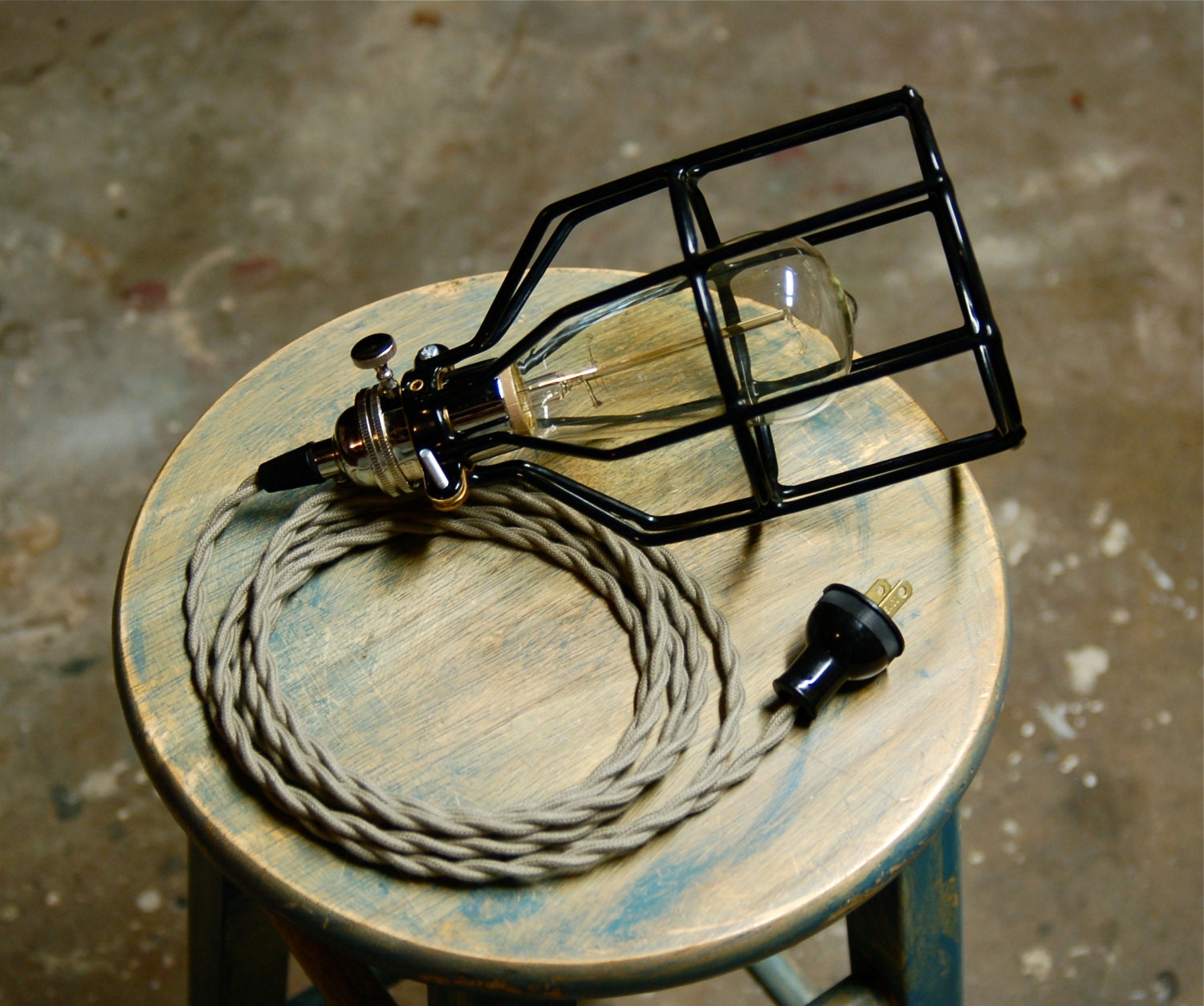 Black Bulb Guard Clamp On Lamp Cage For Vintage Trouble