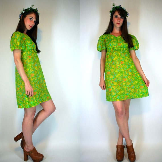 Vintage 60s Garden Party Babydoll feminine ditsy cotton gauze Floral novelty Print Mini Dress Semi sheer green yellow Sundress XS