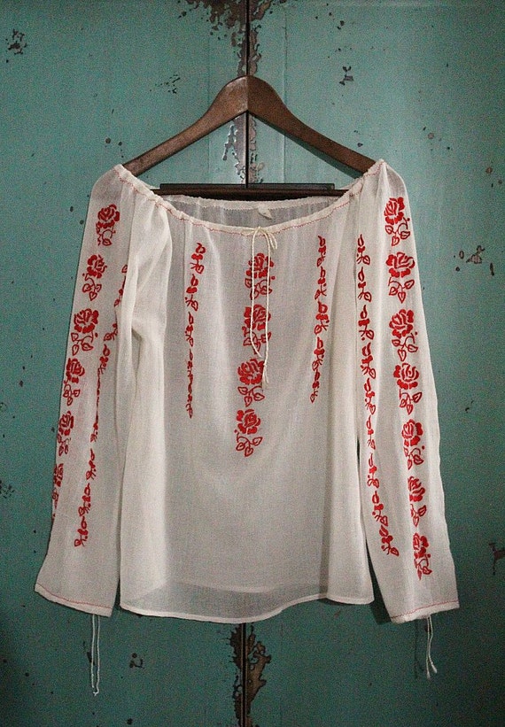 vintage red embroidered cotton blouse in white / romanian