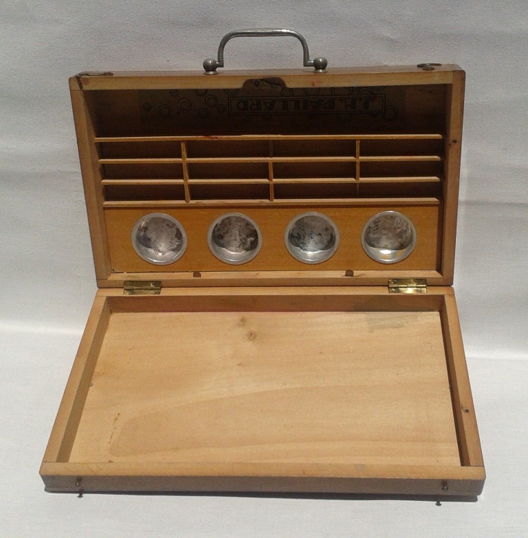 ARTIST'S QUALITY Vintage Wooden Paint Box Made By Well