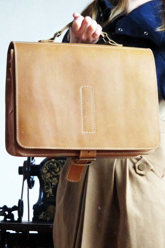 Handmade Leather MessengerLaptop bag 100 Natural Cow by cutme