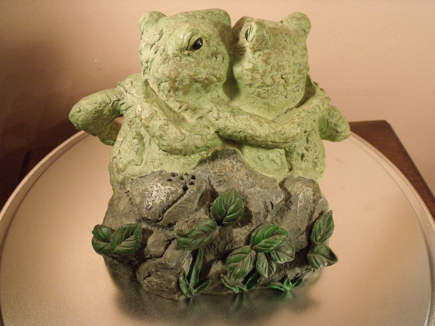 Vintage Frogs/large frogs/ frog figurine/ collectible /home