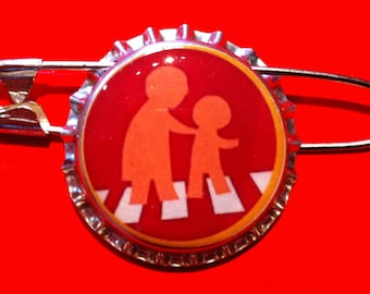 Assisting the Elderly Wilderness Explorer Russell Badge Bottlecap Pin Disney Pixar Up