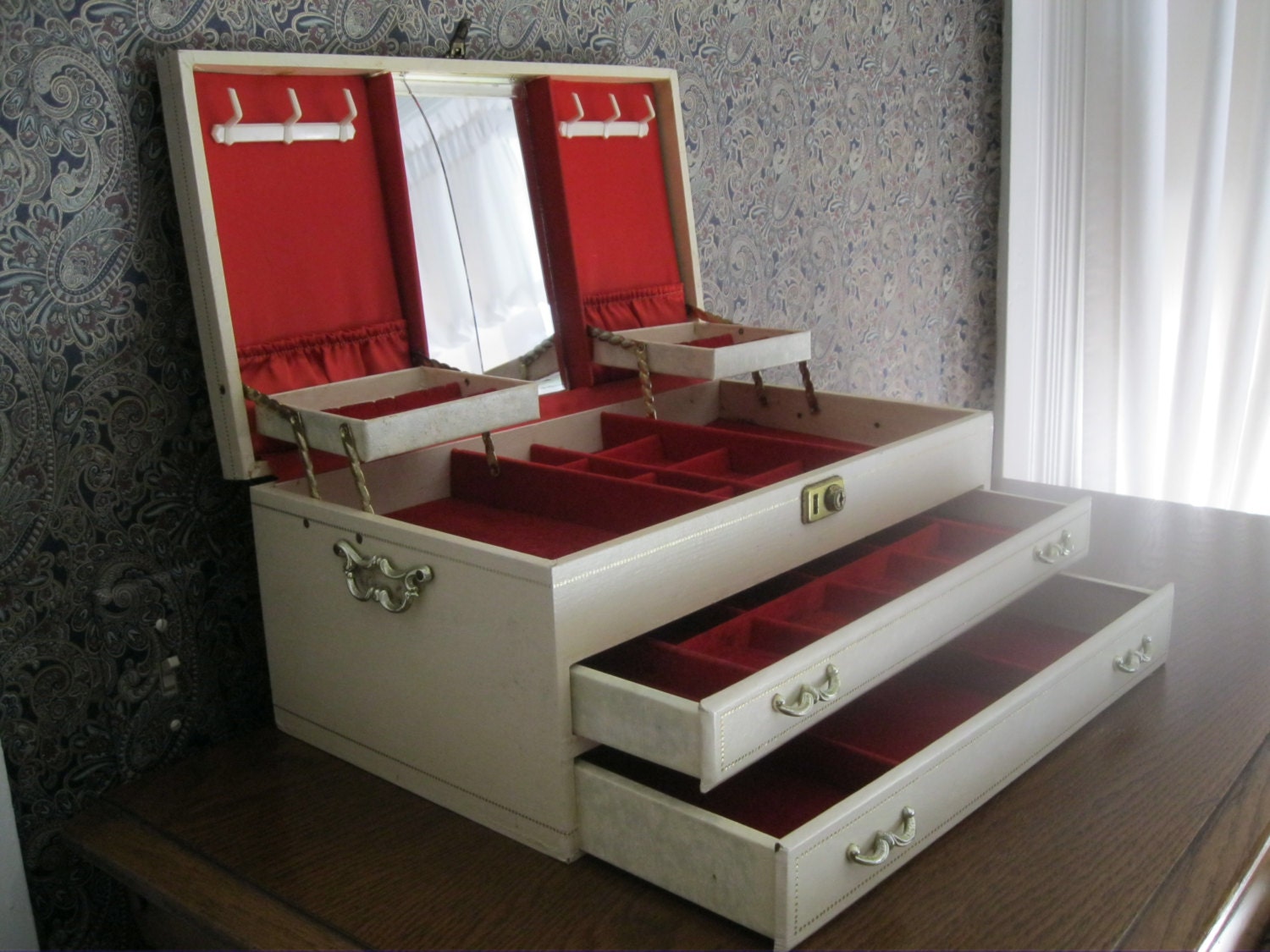 Vintage Mele Jewelry Box/ Large w 2 Drawers/ Lock & Key Red