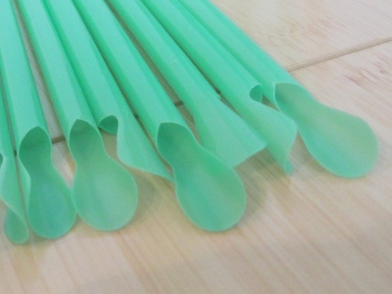 25 Green Spoon Straws Slushie, Icee, Milk Shake, Soda Float - ships less than 24 hours Il_570xn