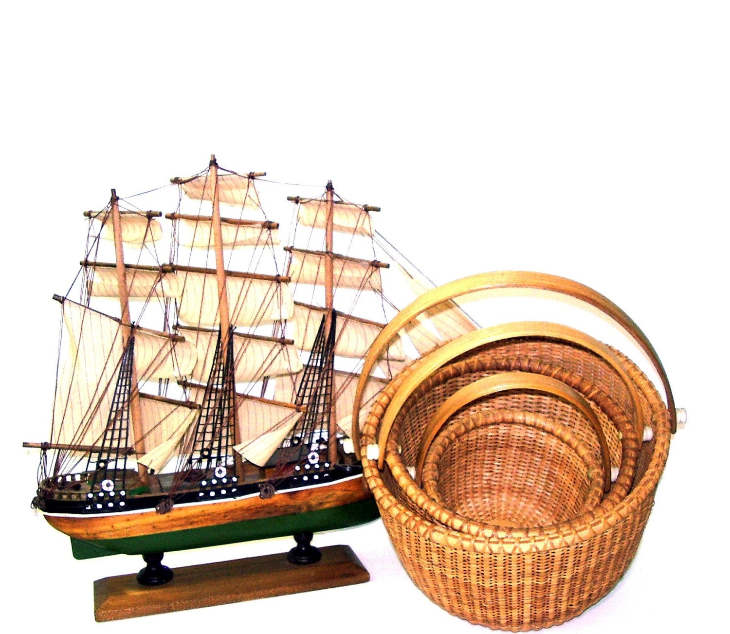 Vintage Nantucket Basket Cape Cod Lightship Nesting Baskets