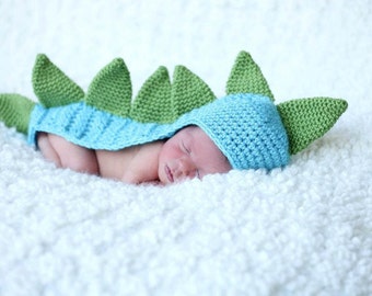Crochet Dinosaur Tail Dragon Hat with Tail Dinosaur Hat with Tail and Spikes Dragon Tail Spikes Newborn Photo Prop Shower Gift