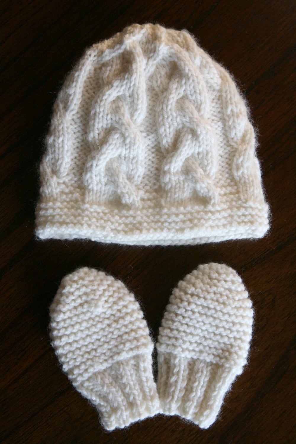 KNITTING PATTERN Cable hat and mittens 3-6 months