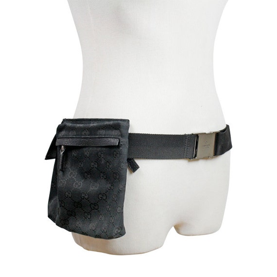 Items similar to 90s fanny pack / Gucci belt bag / vintage 1990s Gucci fanny pack / belt bag ...