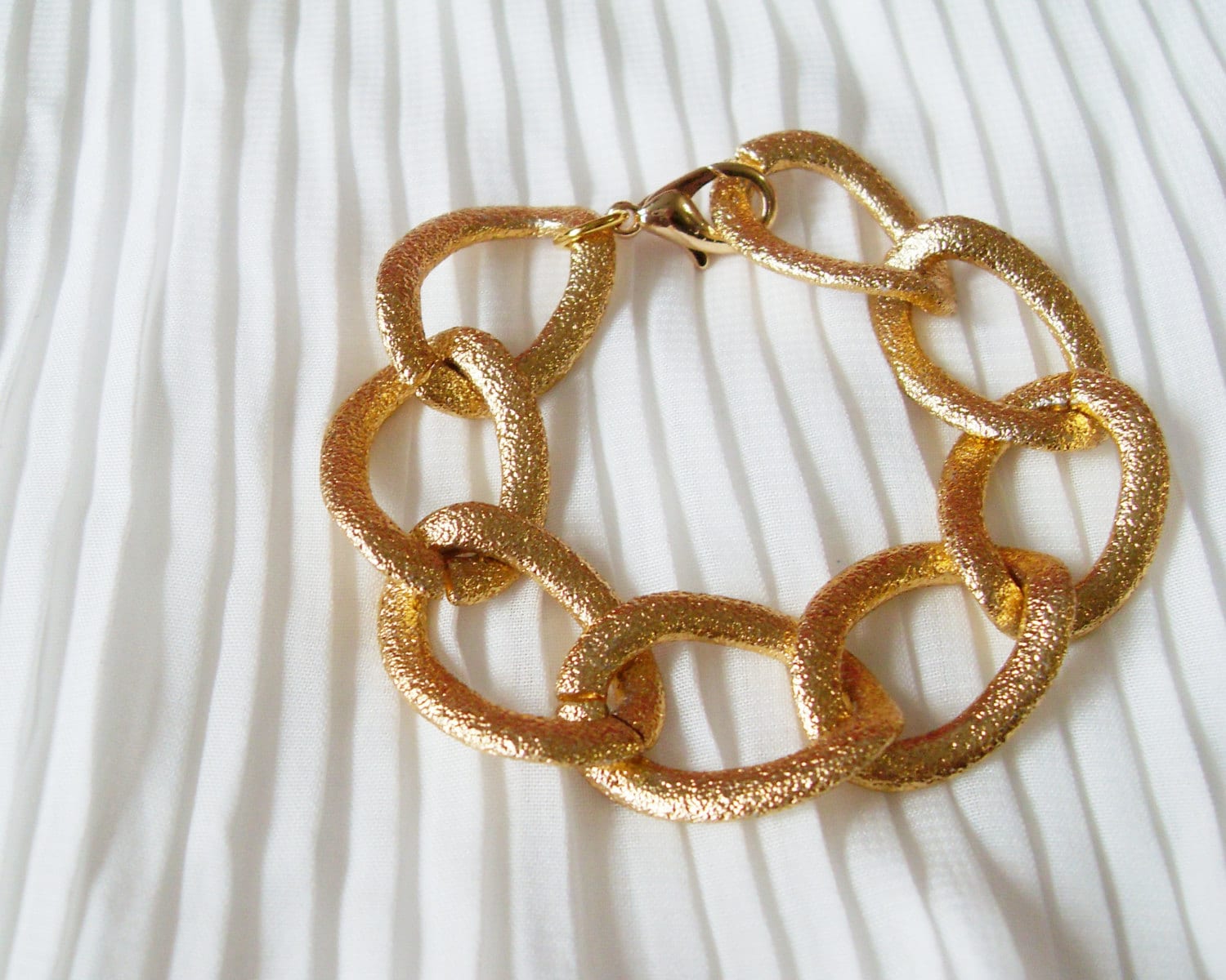 Oversize Textured Gold Chain Bracelet. A Chunky by PlanetPicnic