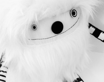 POLKADOTTYDOLL - OoAK Art Doll Plush White Plushie Kawaii Faux Fur Creature Plush Art Doll OoaK Doll - LYNDA BLACK