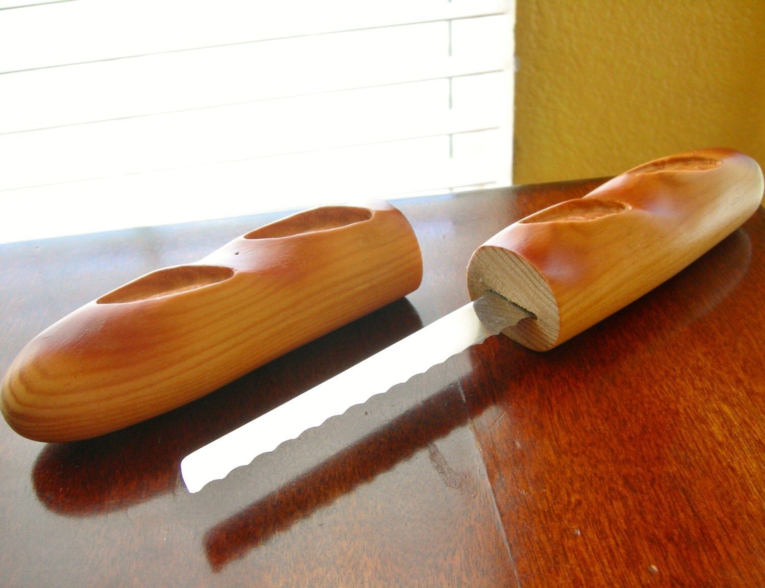 Vintage Cuzin Baguette Bread Knife by Inox