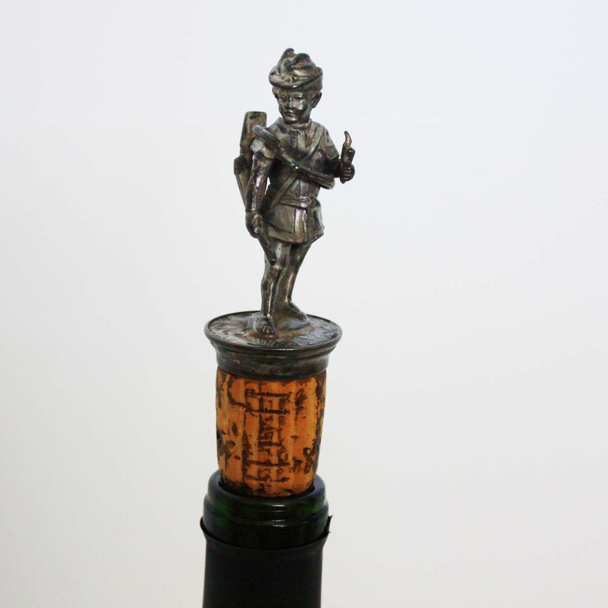 Vintage Pewter Decorative Wine Stopper Hunter