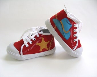 Cowboy Hat Shoes, Red Hi Top Sneaker, Western Theme Party, Cowboy Costume, Cowgirl Outfit, Birthday Shoes, Hand Painted for Baby and Toddler