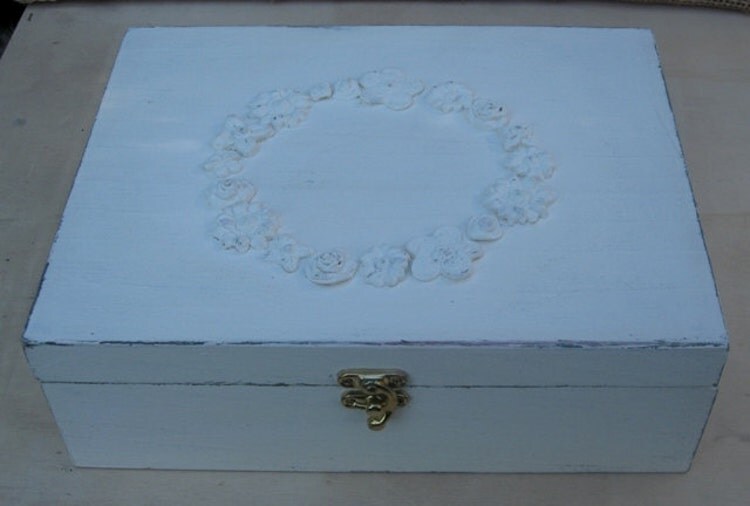 WOODEN JEWELRY BOX Cream Light blue Shabby Chic by tammnoony