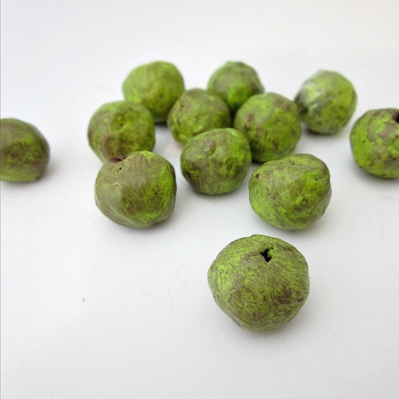 Handmade Old Gold and Green Rustic Paper Mache Beads, 10 pcs: Wasabi