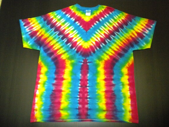 Tie Dye Shirt Rainbow V Vertical Stripe Size XL