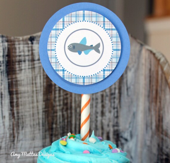 Boys INSTANT DOWNLOAD Fish Cupcake Toppers Stickers Labels 2" Party Circles Il_570xn