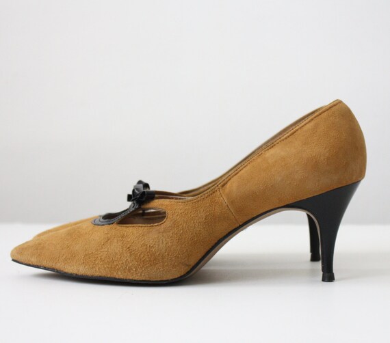 vintage mustard bow shoes size 6 1/2