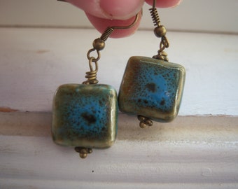Stone Earrings - Earthy Earrings - Green Earrings