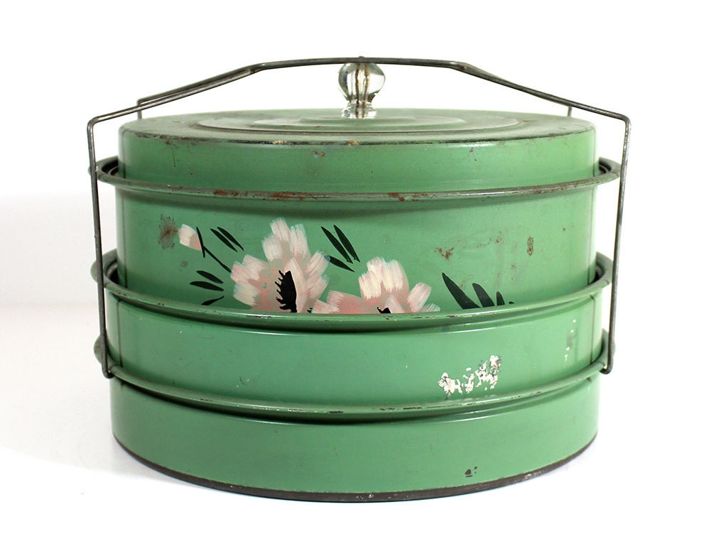 Vintage Cake and Pie Carrier