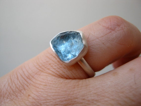 Blue Rough Aquamarine ring - Sterling silver - Custom