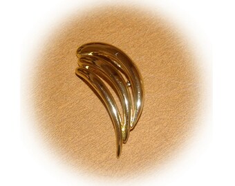 Vintage Piscitelli Gold Tone Brooch 1980s