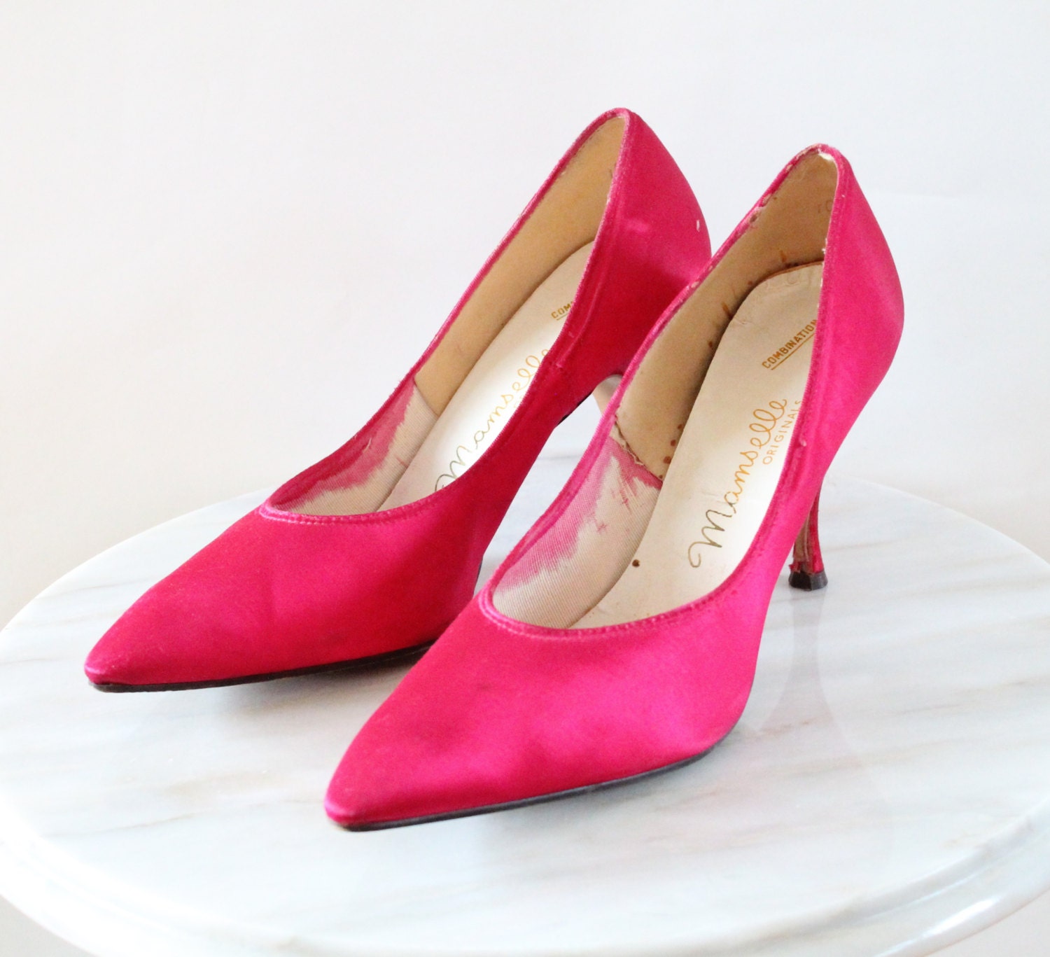 ladies pink satin shoes