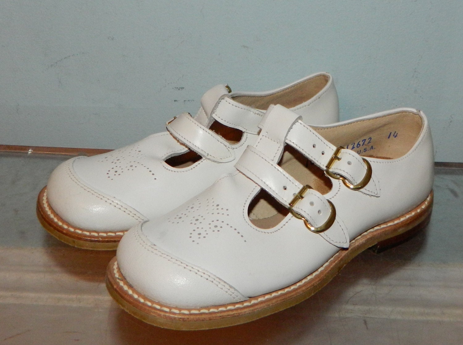 girls 60s 70s white leather maryjanes shoes 12 made in USA