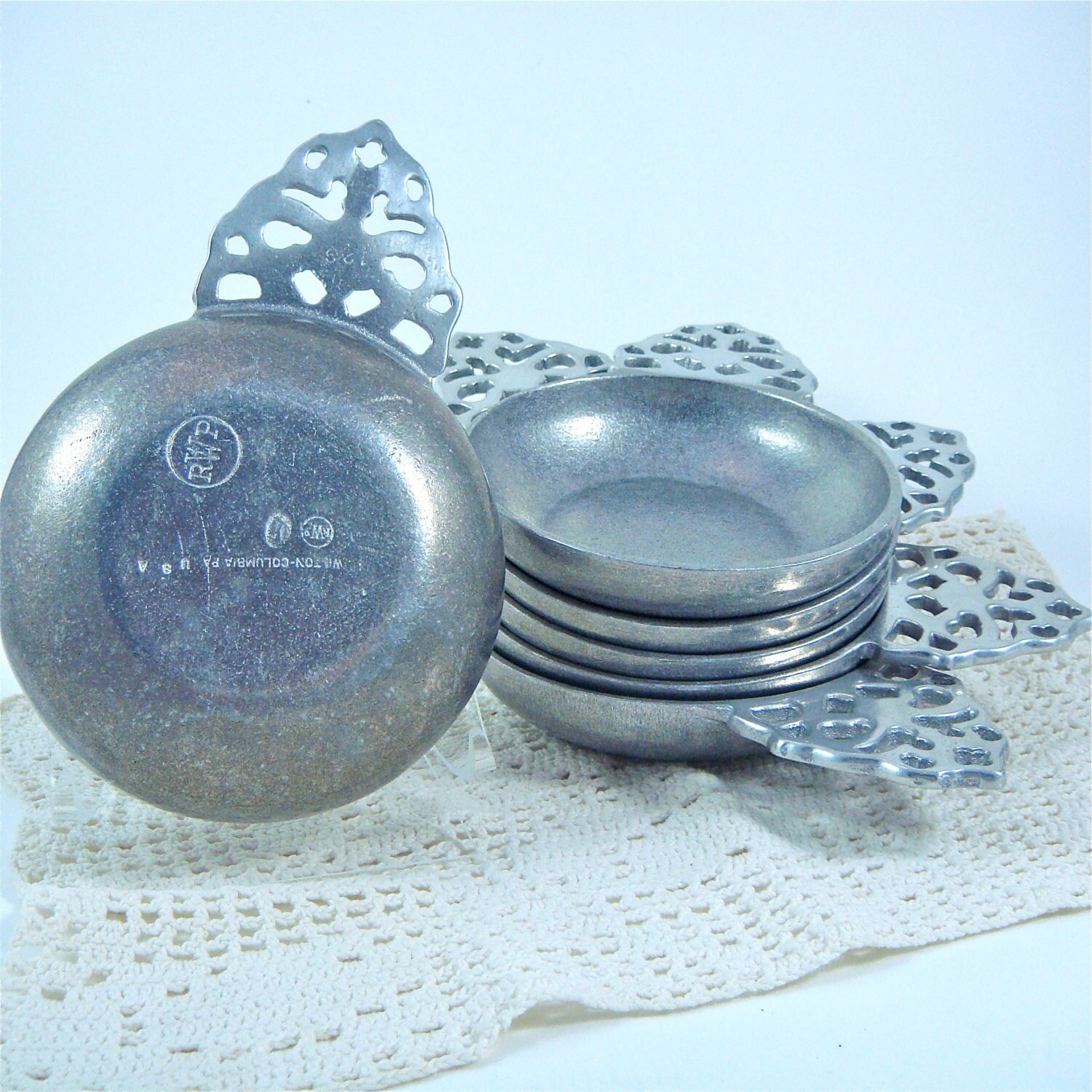 Vintage Wilton Armetale RWP Pewter Porringer Lace Filligree