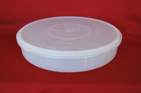 Vintage Tupperware 12 inch Pie Keeper Storage Container Pie