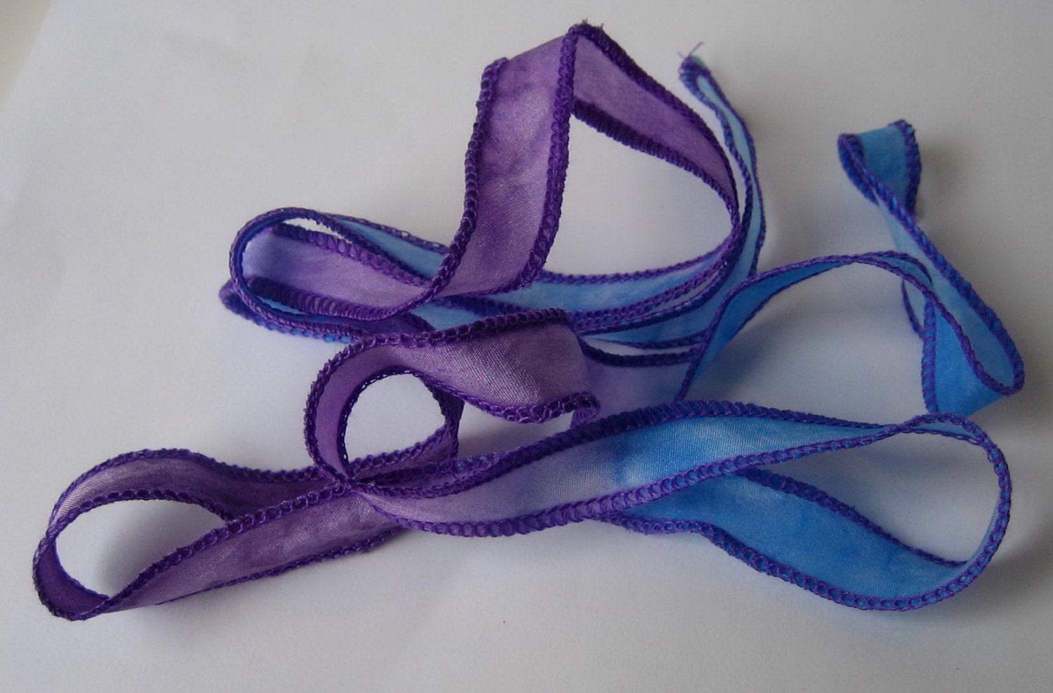 blue and purple ribbon