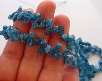 Amazing rough neon blue apatie mystic coated shards/ briolettes 5-10mm 1/2 strand 8 inches