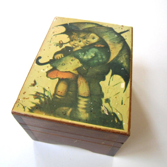 Vintage Hummel Style Working MUSIC BOX // Raindrops Keep
