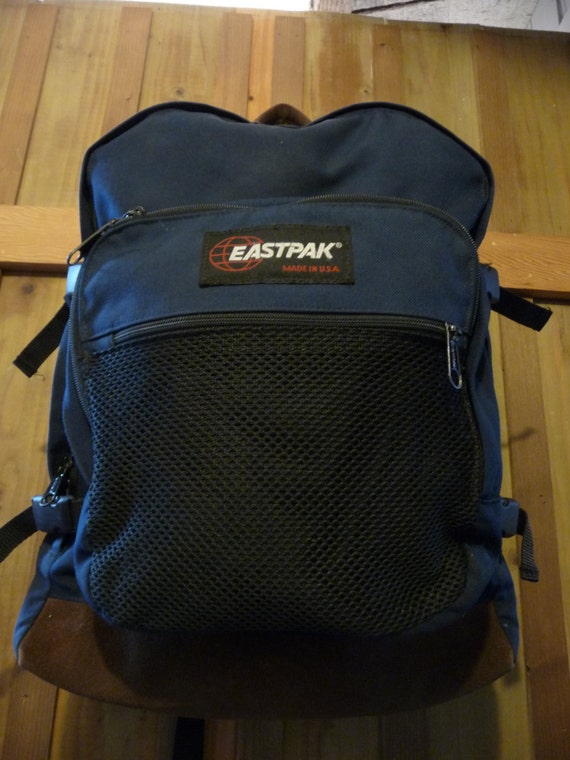 eastpak buckler