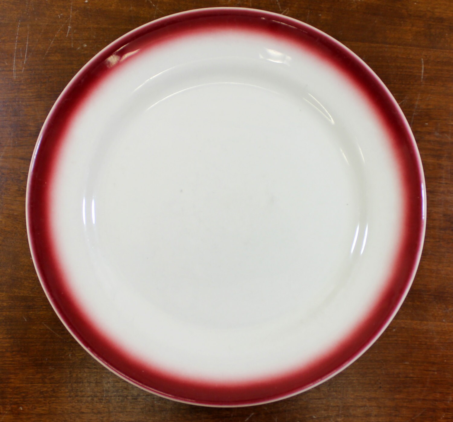 Vintage Buffalo China White Plate w/Ombre Burgundy Rim E2733
