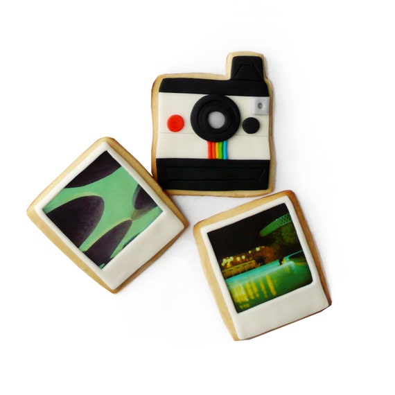 polaroid camera and photo cookie set (3 cookies)