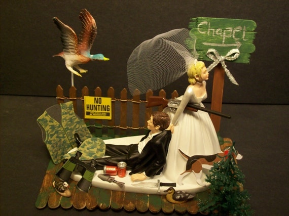 NO HUNTING DUCK With Chapel Sign Bride And Groom Wedding Cake