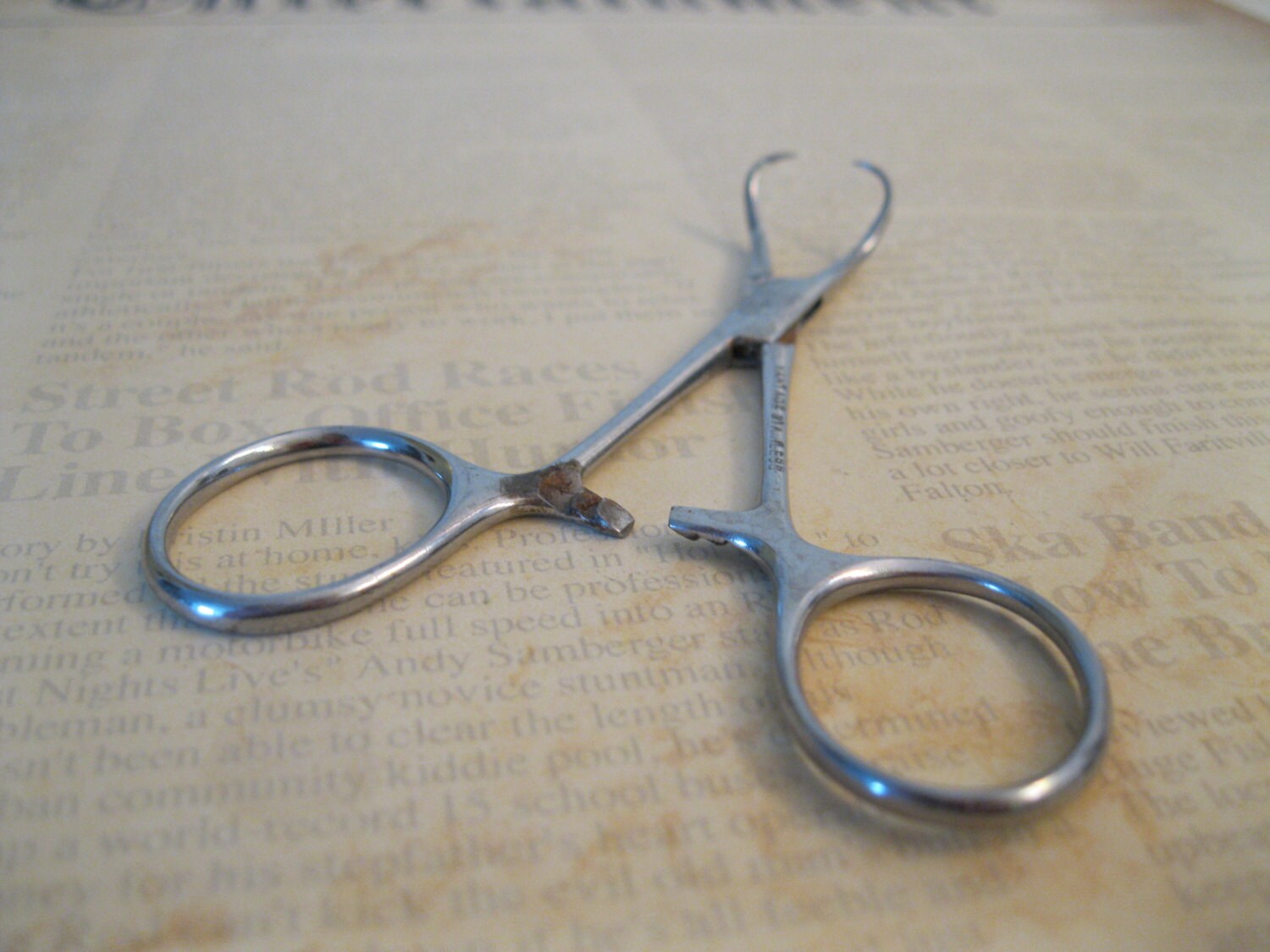 Small Vintage Tenaculum Forceps