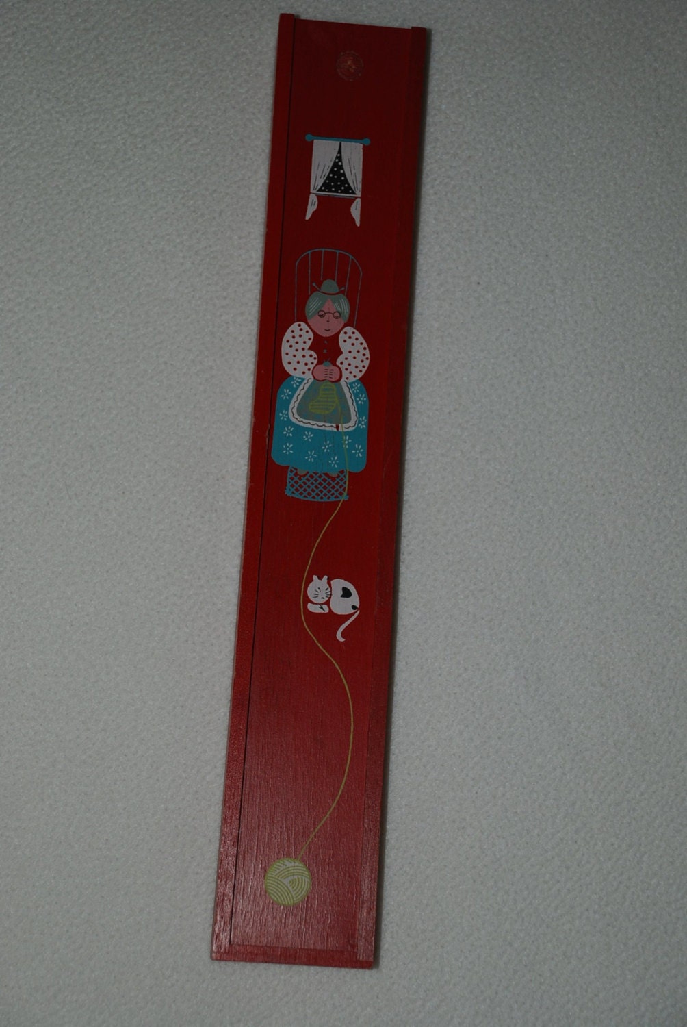 Vintage Knitting Needle Case....Wooden