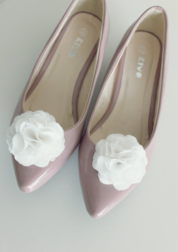 White Flower Ivory Shoe Clips Bridal Shoe by HandMadeBloom on Etsy