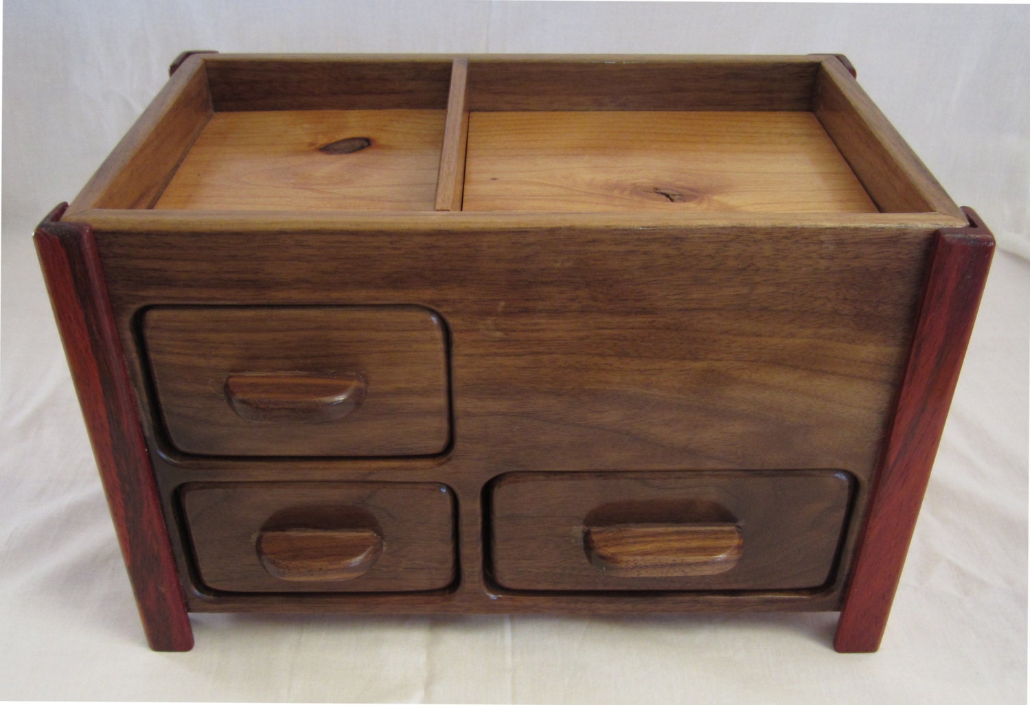 Men's Large Valet Box With Hidden Compartments