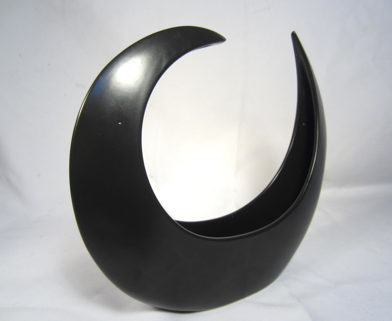 Japanese Ikebana Flower Vase Crescent Moon