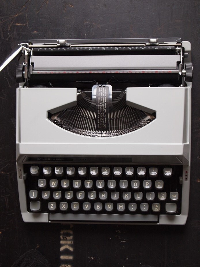 1970s,Grey Silver Reed Manual Typewriter, with case , working with new