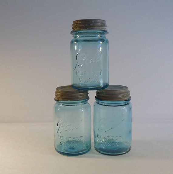Blue Ball Perfect Mason Vintage mason jars blue mason jars