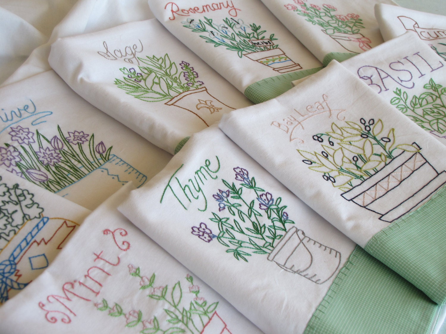 embroidered kitchen towel design